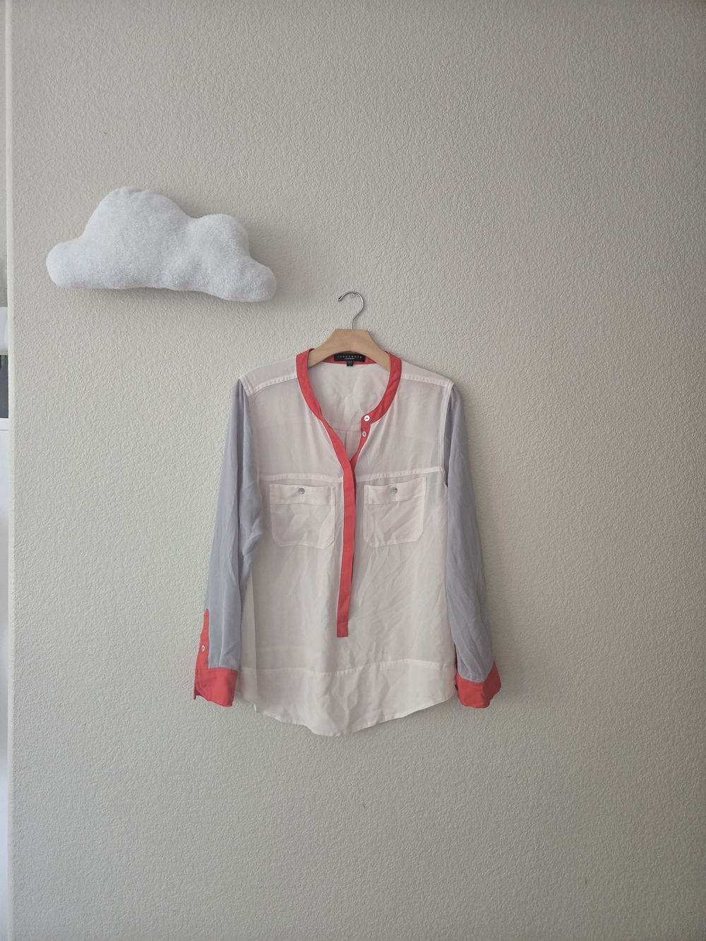 Sanctuary Y2K Colorblock Sheer Chiffon Blouse Women’s L Coral Gray Ivory